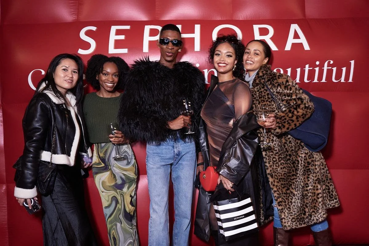 nyc-corporate-event-photography-step-and-repeat-group.jpg